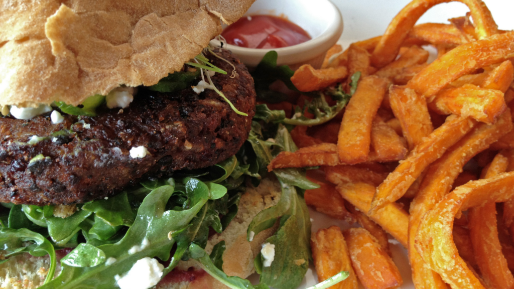 Savory Hamburger Topped With Fig Jam, Goat Cheese & Arugula Arlen